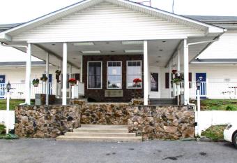 Motel 6-Front Royal, Va has Smoking rooms