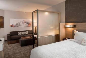 SpringHill Suites by Marriott Kalispell allows 18 year olds to book a room