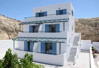 Pontoria Stegna Studios has Balcony rooms