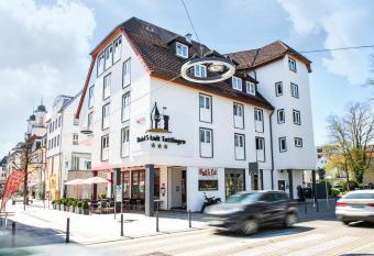 Hotel Stadt Tuttlingen allows 18 year olds to book a room