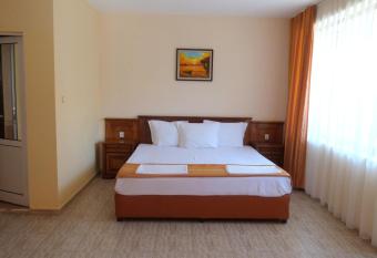 Hotel Beroe has Balcony rooms