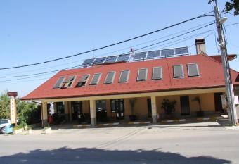 Hotel - Restaurant Chairite allows 18 year olds to book a room