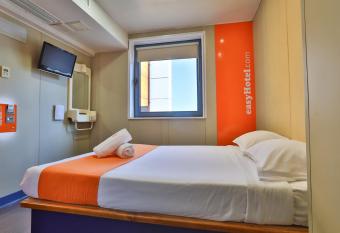 easyHotel Sofia allows 18 year olds to book a room