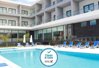 Hotel Monte L  rio has Balcony rooms