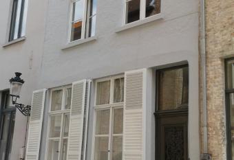 Guest house Adonis allows 18 year olds to book a room