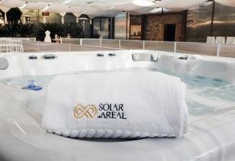 Solar Do Areal has Balcony rooms