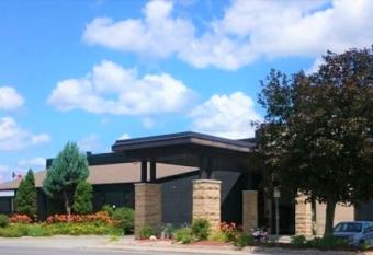 Quality Inn & Suites allows 18 year olds to book a room