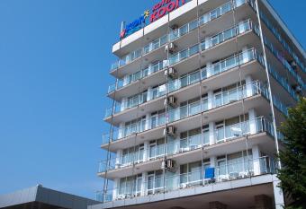 Hotel Coop - Kiten has Balcony rooms