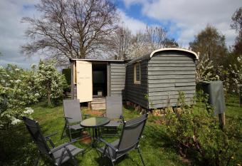 Pipowagen/chalet de oude rijn has Balcony rooms