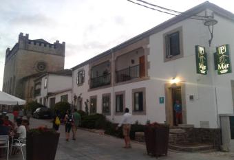 Pensi  n Mar has Balcony rooms