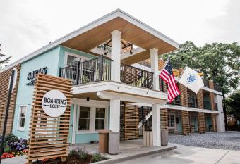 Boarding House Cape May has Balcony rooms
