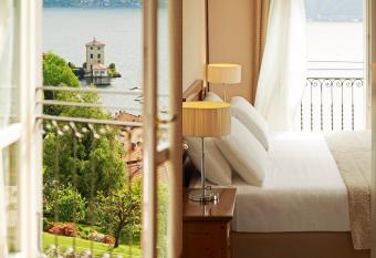 Hotel Belvedere allows 18 year olds to book a room