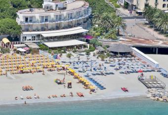 Hotel Tirreno has Balcony rooms