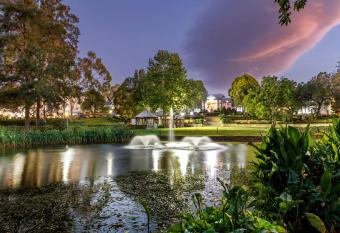 Crowne Plaza Hawkesbury Valley, an IHG Hotel has Balcony rooms