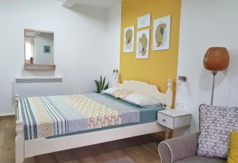 Apartments Gruda has Balcony rooms