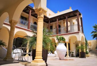 RIAD Comfort Rooms allows 18 year olds to book a room