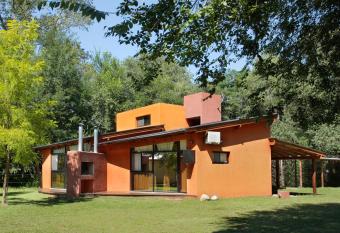 Caba  as Inti Wara has rooms with a private hot tub