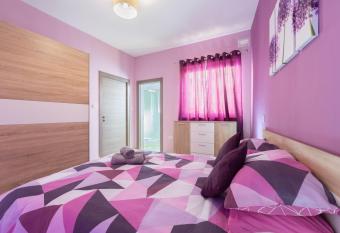 North Side Apartment 1 has Balcony rooms