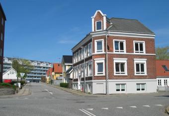 Aalborg City Rooms ApS has Balcony rooms