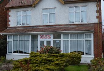 Welcome Holiday Flats allows 18 year olds to book a room