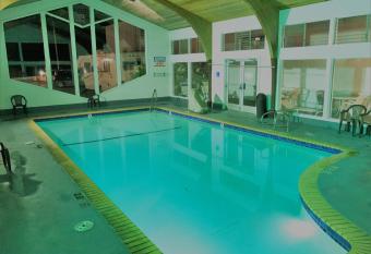 Stargazer Inn and Suites has Balcony rooms