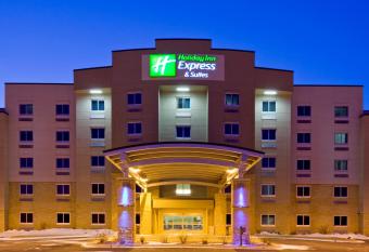 Holiday Inn Express Hotel & Suites Mankato East allows 18 year olds to book a room
