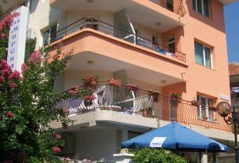 Villa Vesela has Balcony rooms