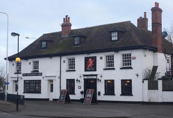 The Red Lion allows 18 year olds to book a room