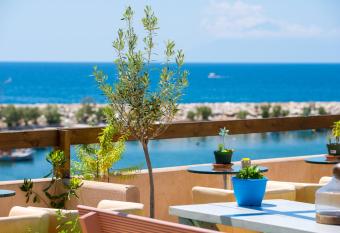 Anasa Thalassas has Balcony rooms