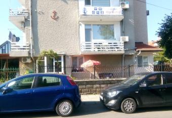 Guest House Kotva has Balcony rooms