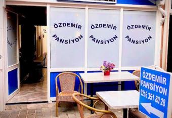 Ozdemir Pansiyon has Smoking rooms