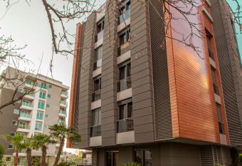 BMK Suites Apartments allows 18 year olds to book a room
