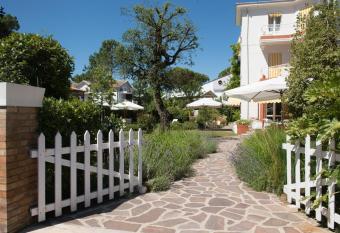 Villa Arizona has Balcony rooms