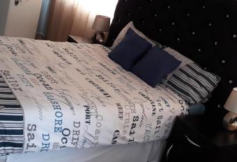 Jessma Bed and Breakfast has rooms with a private hot tub