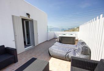 Anixi Studios allows 18 year olds to book a room