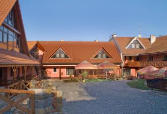 Bezm  rovsk   dv  r Krom         has Balcony rooms