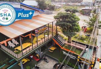 First and Frang Hotel-SHA Extra Plus allows 18 year olds to book a room