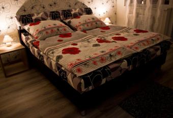 Motel G  rf  l has Balcony rooms