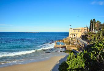 Dive Hotel has rooms with a private hot tub