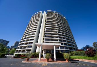 BreakFree Capital Tower Apartments has Balcony rooms