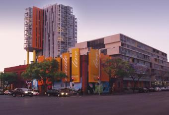 iStay Precinct Adelaide has Balcony rooms