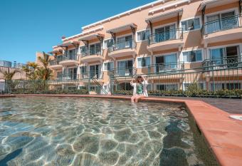 Il Palazzo Holiday Apartments has Balcony rooms