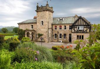 Hundith Hill Hotel has Balcony rooms