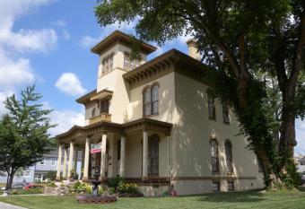 The Pepin Mansion B&B on Mansion Row o 10 min to start of the Bourbon Trail allows 18 year olds to book a room