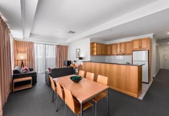 Franklin Apartments has Balcony rooms