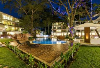 Eternal wave by HappyInch has Balcony rooms