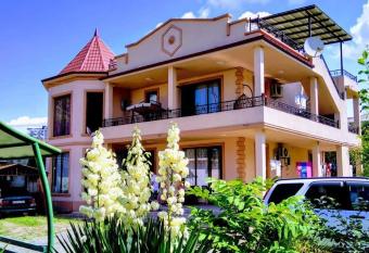 Apartment MaxinJauri has Balcony rooms