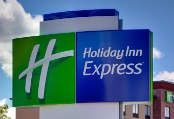 Holiday Inn Express & Suites Monterrey Valle By IHG allows 18 year olds to book a room