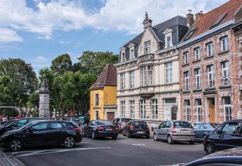 Hotel Saint Georges has Balcony rooms