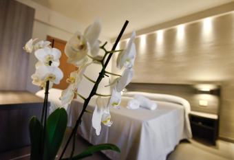 Hotel Crystal has Balcony rooms